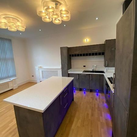 Luxury Apartment Apt5 Wolverhampton Exteriör bild