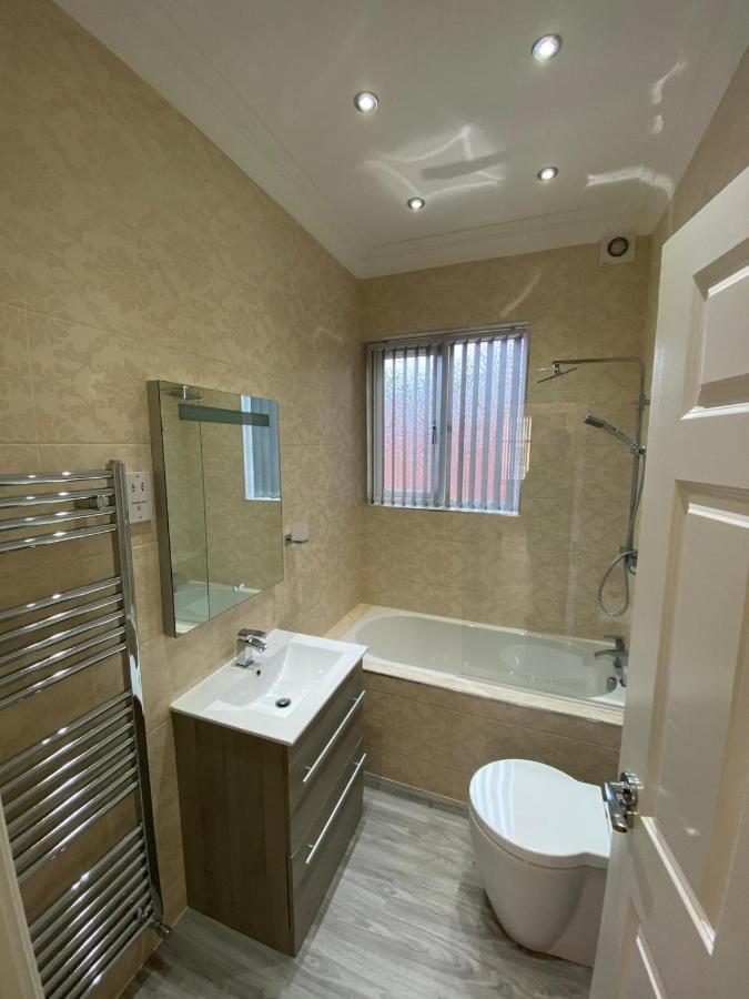 Luxury Apartment Apt5 Wolverhampton Exteriör bild
